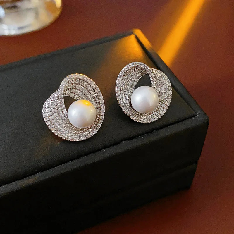 Zircon Round Pearl Earrings for Women Personality Irregular Stud Earring Temperament High Sense Simple Jewelry Wedding Girl